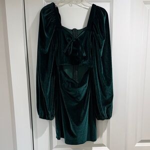 SHEIN Emerald Velvet Long Sleeve Dress